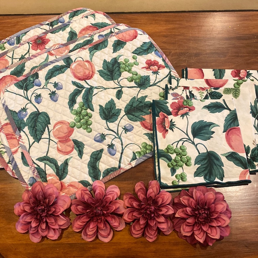 Vintage NWOT 90s Placemat Napkin Ring Set of 4 Fruits Flowers Cottagecore New!